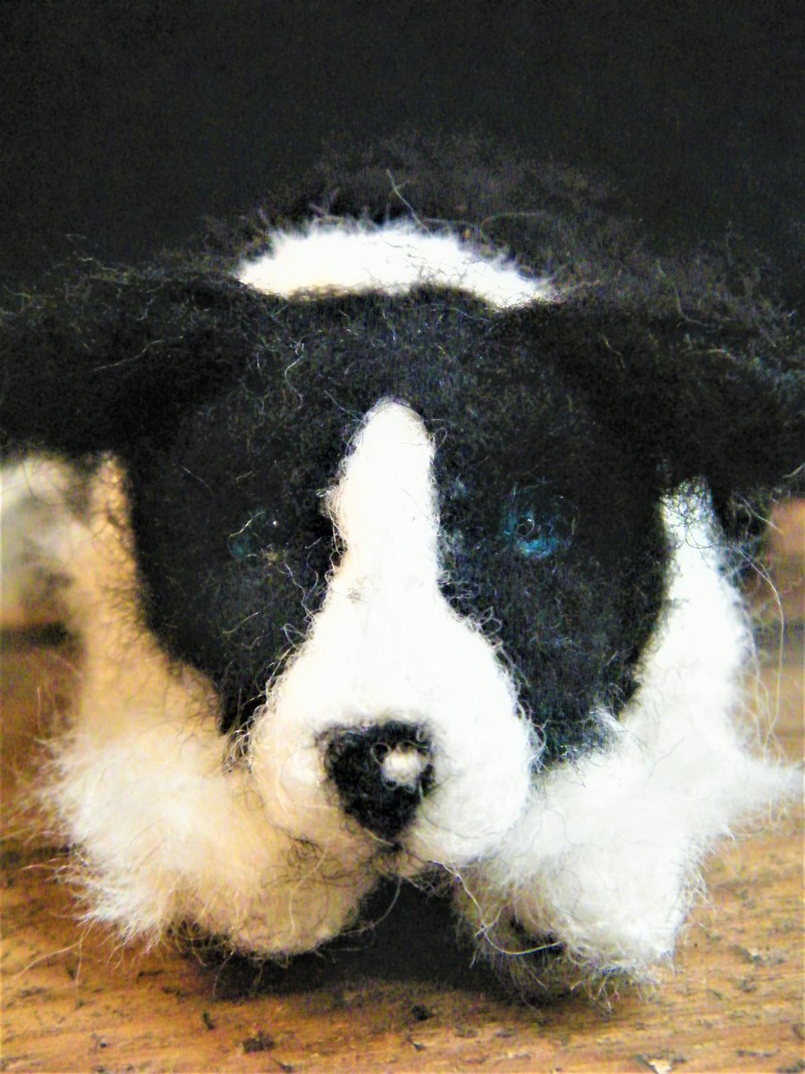 MakesMavis's tweet photo. The order books may be closed for this year, but there are still loads of goodies available from https://t.co/7QR0shdlKR Models, portraits, gifts  all ready and waiting to be posted to you (UK)
#giftsfordogowners #handmadegifts #giftsfordoglovers https://t.co/ft9Fd7l3IZ