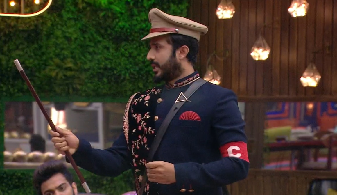 anchorravi_offl's tweet photo. Point to point!
Full on clarity... 🔥
We are with #Ravi 💪
#BiggBossTelugu5 #AnchorRavi https://t.co/43UAXd8RIW