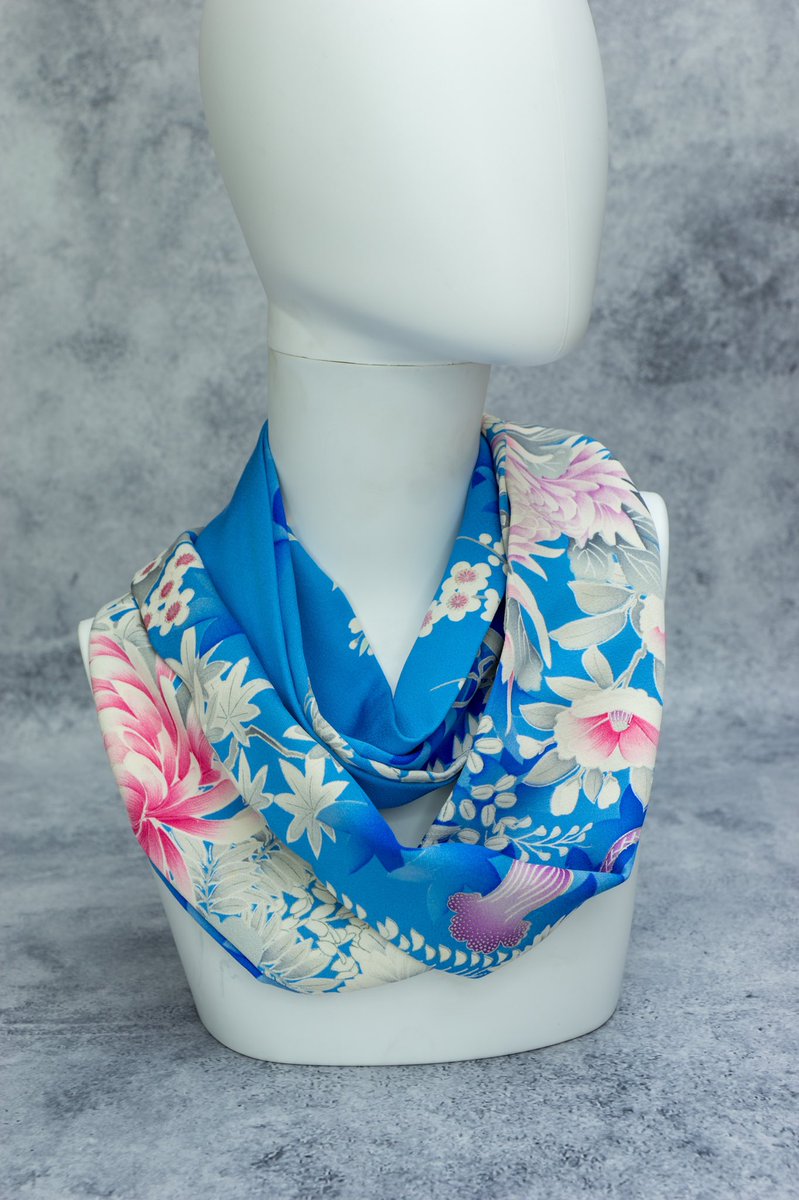 JapanGifts's tweet photo. Infinity scarf made from vintage Japanese kimono silk

https://t.co/NbW9Y3buOr

#earlybiz #handmadehour #CraftBizParty #UKCraftersHour #ShopSmall #gift #giftideas #etsyshop #UKGiftHour #UKGiftAM #inbizhour #smallbusiness #CelebsForSmallBiz #inbizhour #UKMakers #bizbubble https://t.co/0H6bRSkLly