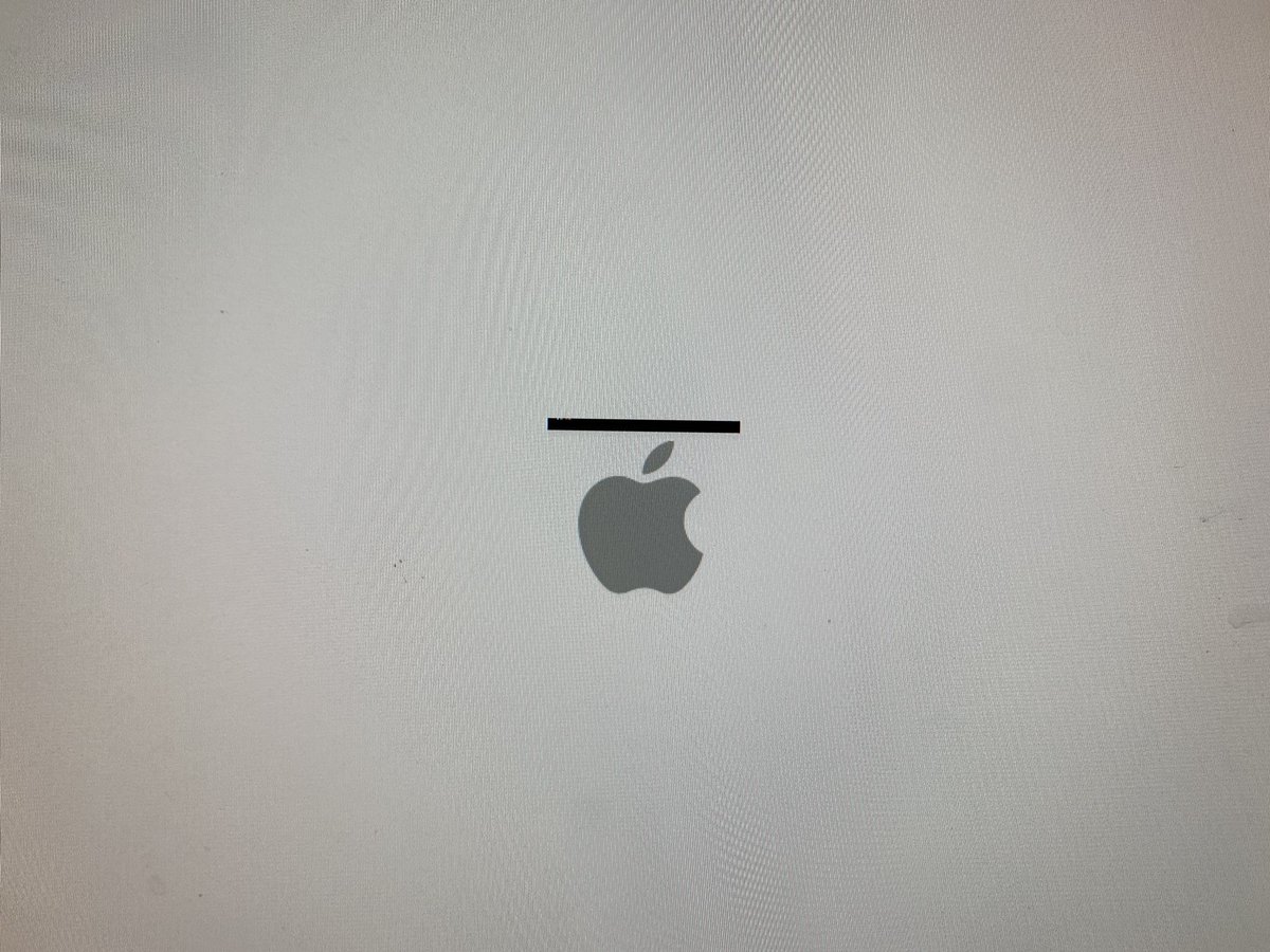 bjornbergstroem's tweet photo. Ok, this was a new one, cannot remember ever seeing any of my iMacs booting to this before.... #UbuntuMATE 16.04 install on iMac G4 (20" / 1.25 GHz) is not going as smooth as I had hoped. Trying a clean install with only UbuntuMATE, but keep running into disk problems. https://t.co/sZ8Bu60Aao