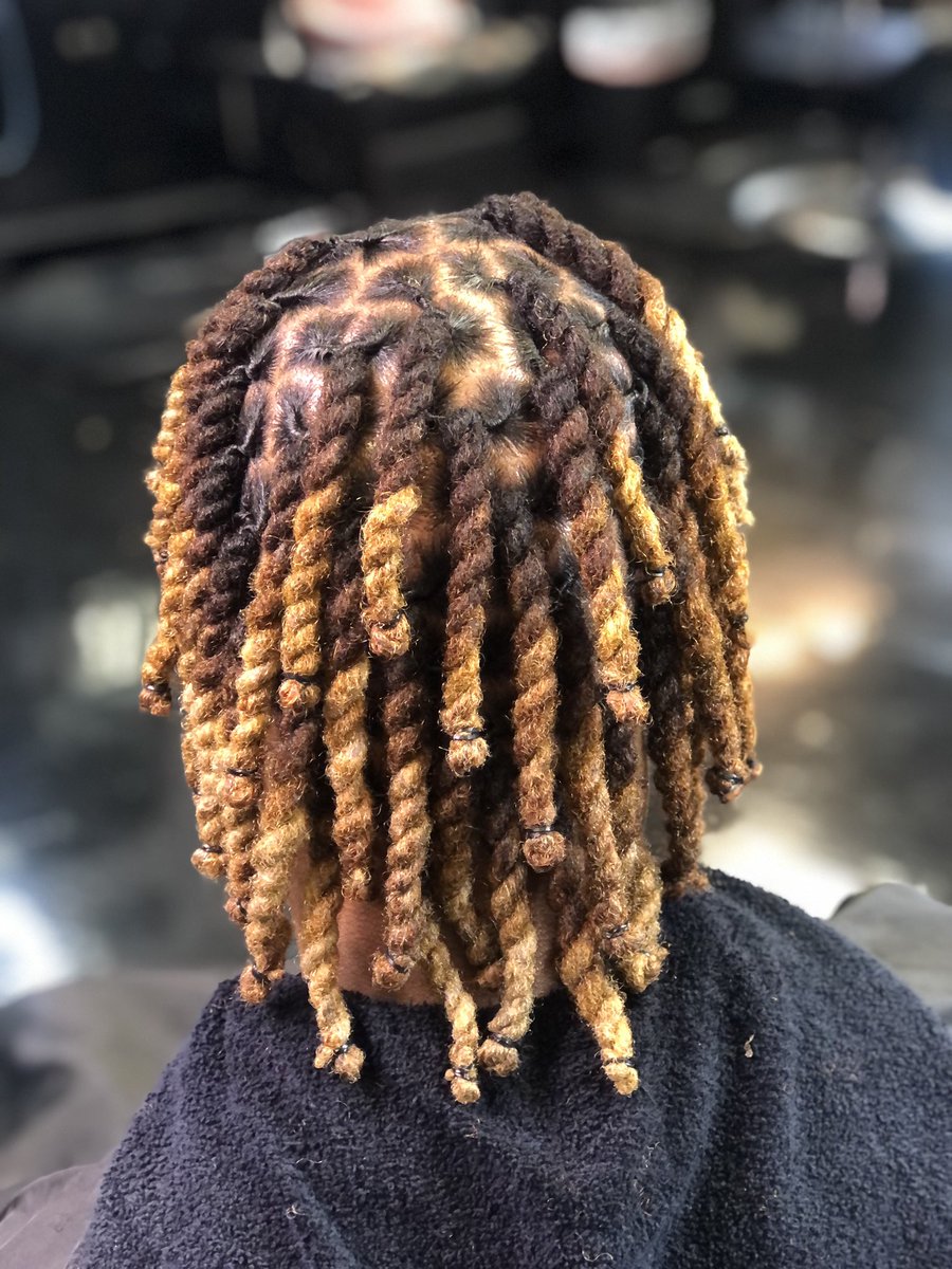 TeenaMarieLocs's tweet photo. #locs #interlocking #starterlocs #cornrows #locstyles #twists #teenamarie #teenamarielocs #memphis #memphisTN #memphisloctician #menlocstyles #womenlocstyles #901loctician #loctician #teamilikethehairGodgaveme
As for me & my locs, we will #trustthedamnprocess https://t.co/15LtGETNKa