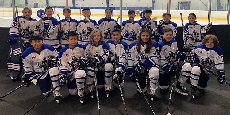 At rinks all over the #OMHA, including one in Markham, thousands of players and parents alike are enjoying the return to 'normal hockey' after almost two years. hubs.li/H0_574r0