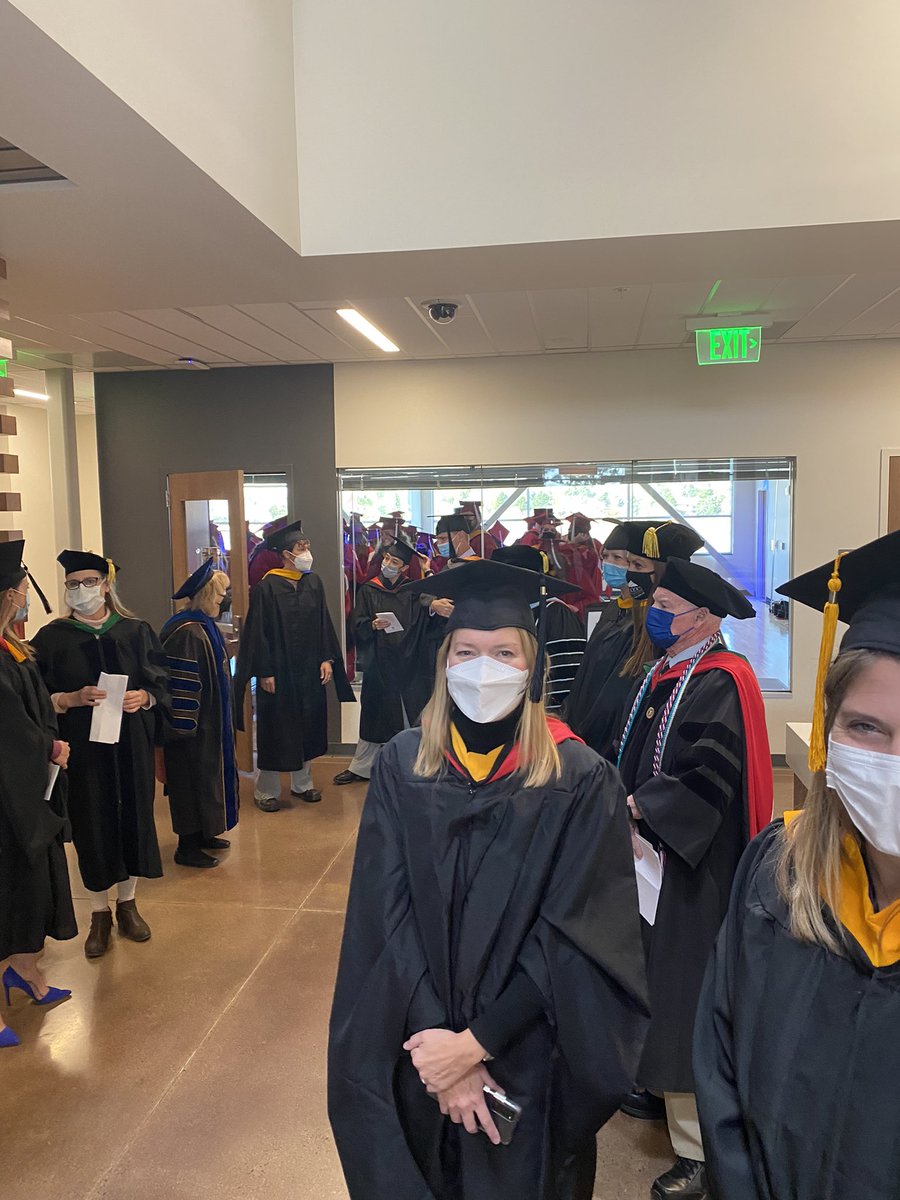 PhysicsPhD4Me's tweet photo. Congratulations to the graduates of the Physicians Assistant Program! #academia #rrcc https://t.co/xpztGKHNcA