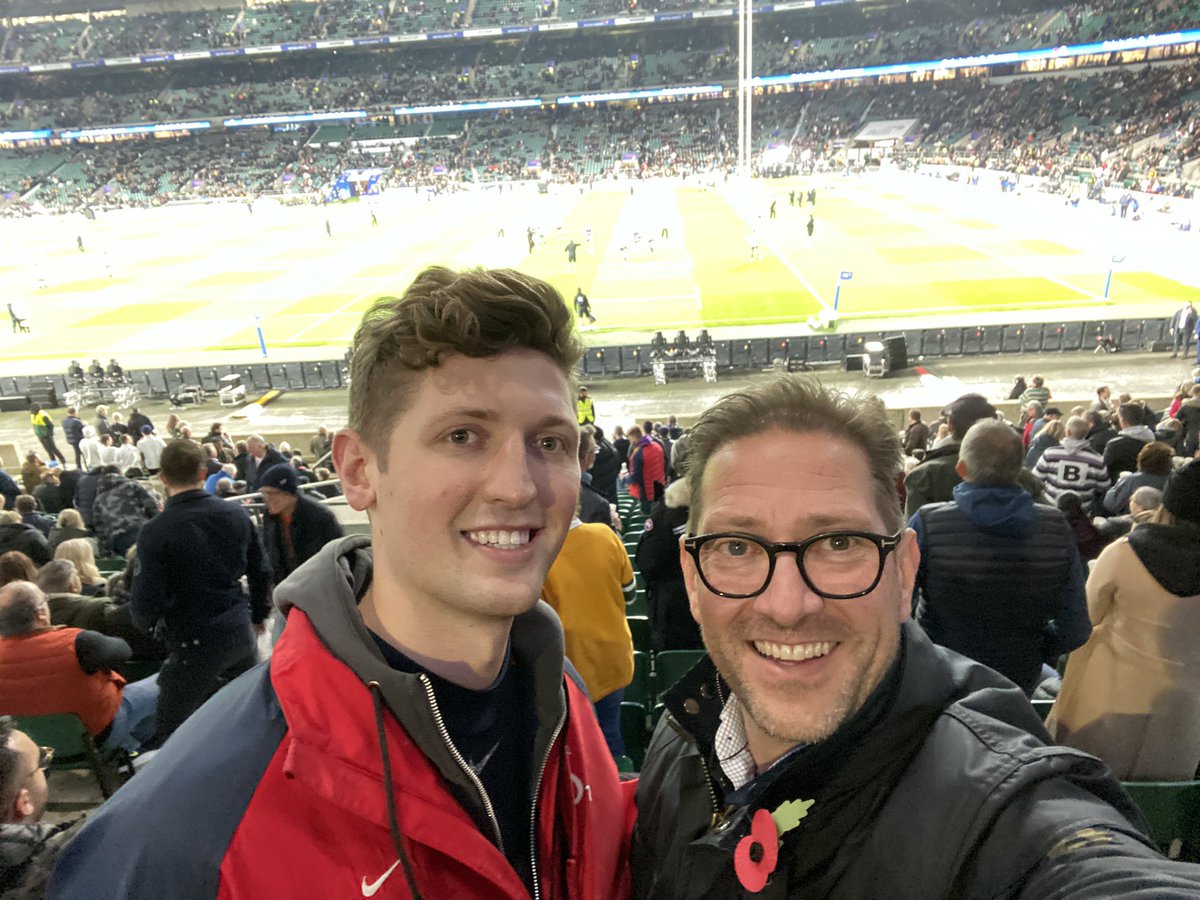 Fantastic to be back at HQ @Twickenhamstad 🏴󠁧󠁢󠁥󠁮󠁧󠁿🏉