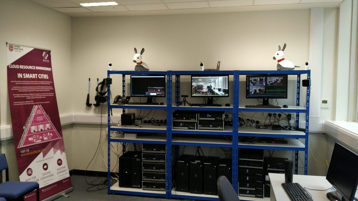 BRAHIMELBOUDANI's tweet photo. I spent a wonderful #Openday today with students who took this opportunity to look at the various activities &amp; modules taught @ @LSBU @LSBU_ENG  #ComputerScience &amp; Informatics Division ranging from #VirtualReality to #5G #mobile #networks &amp; #ImmersiveReality #LSBU @rishiCSE128 https://t.co/fQSqrS39u9