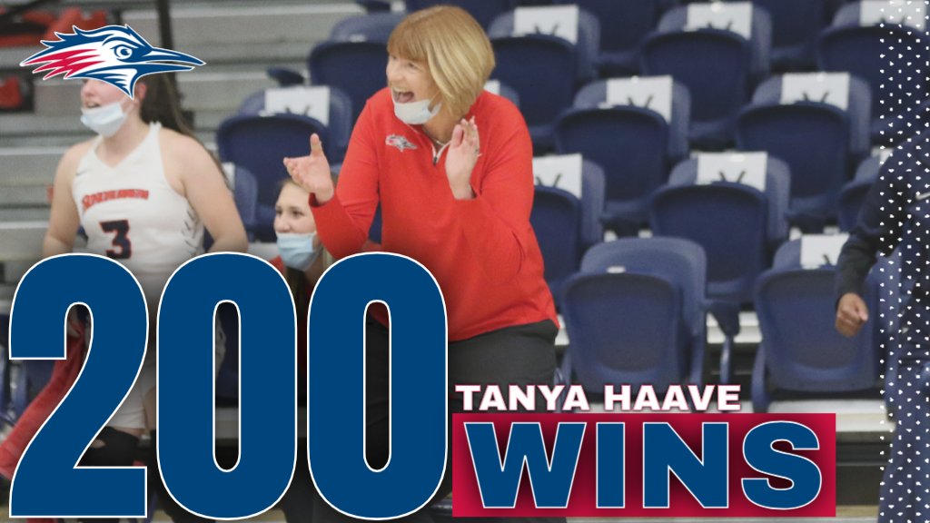 MSUDenverWBB's tweet photo. Yesterday's win over Angelo State marked @CoachTHaave's 200th win at MSU Denver! 🤩🥳

Congratulations on your massive milestone, coach - let's get 200 more!! 💪😤

#GetRowdy🔴🔵 https://t.co/eSpYxlR6Gr