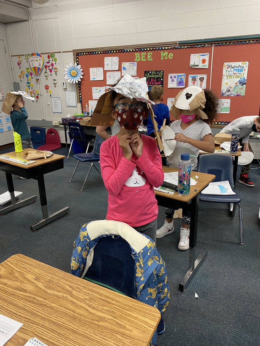 MAspleaf's tweet photo. How creative can you be with a lunch sack, paper plate and a few other items! Especially on a deserted island!🌴#pantherpride512 https://t.co/QTtChzfFbZ