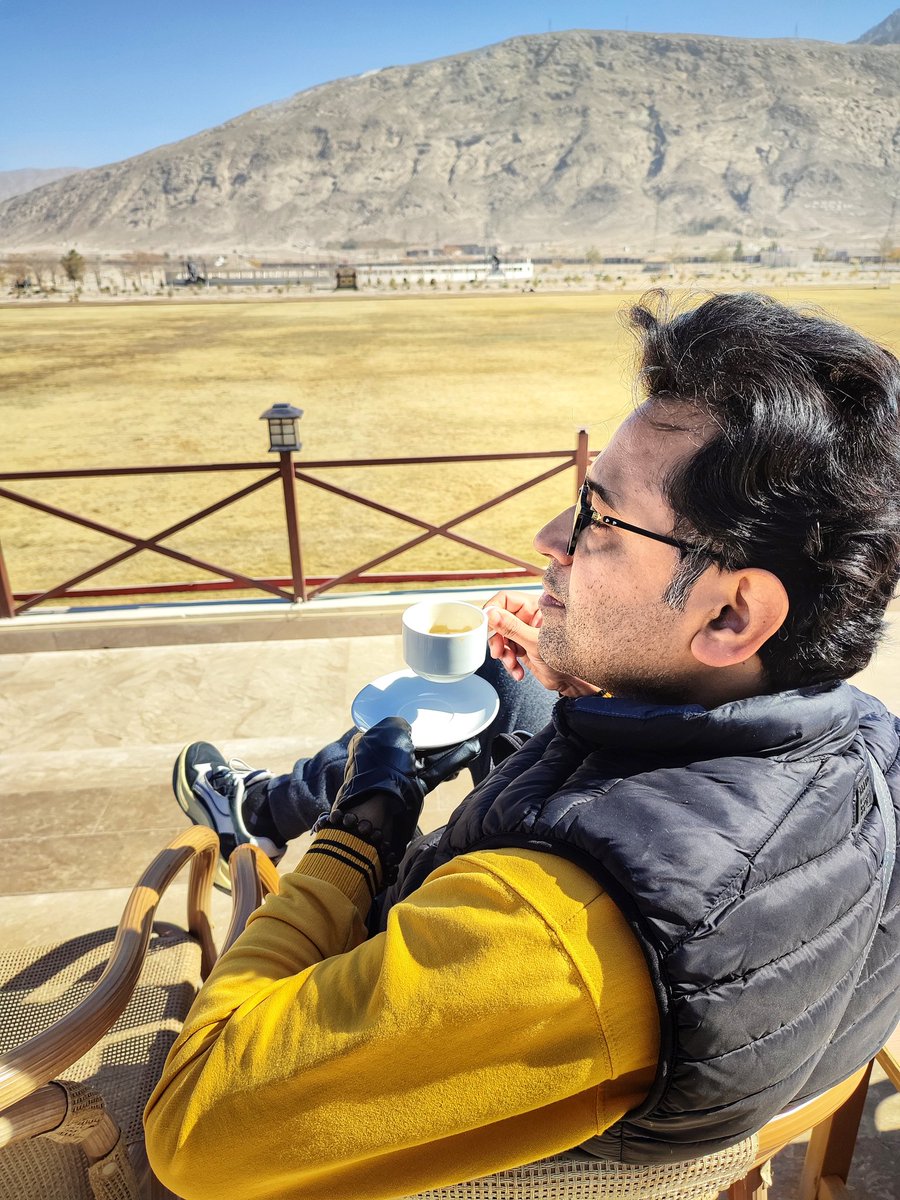 malihamza's tweet photo. At a polo club Quetta. Lovely place to spend time.  #polo #friends #Quetta #Balochistan #EmergingBalochistan #MAliHamza  @Road_Department @BalochistanPres @PTIBaluchistan @dpr_gob https://t.co/LmZgOeYL18