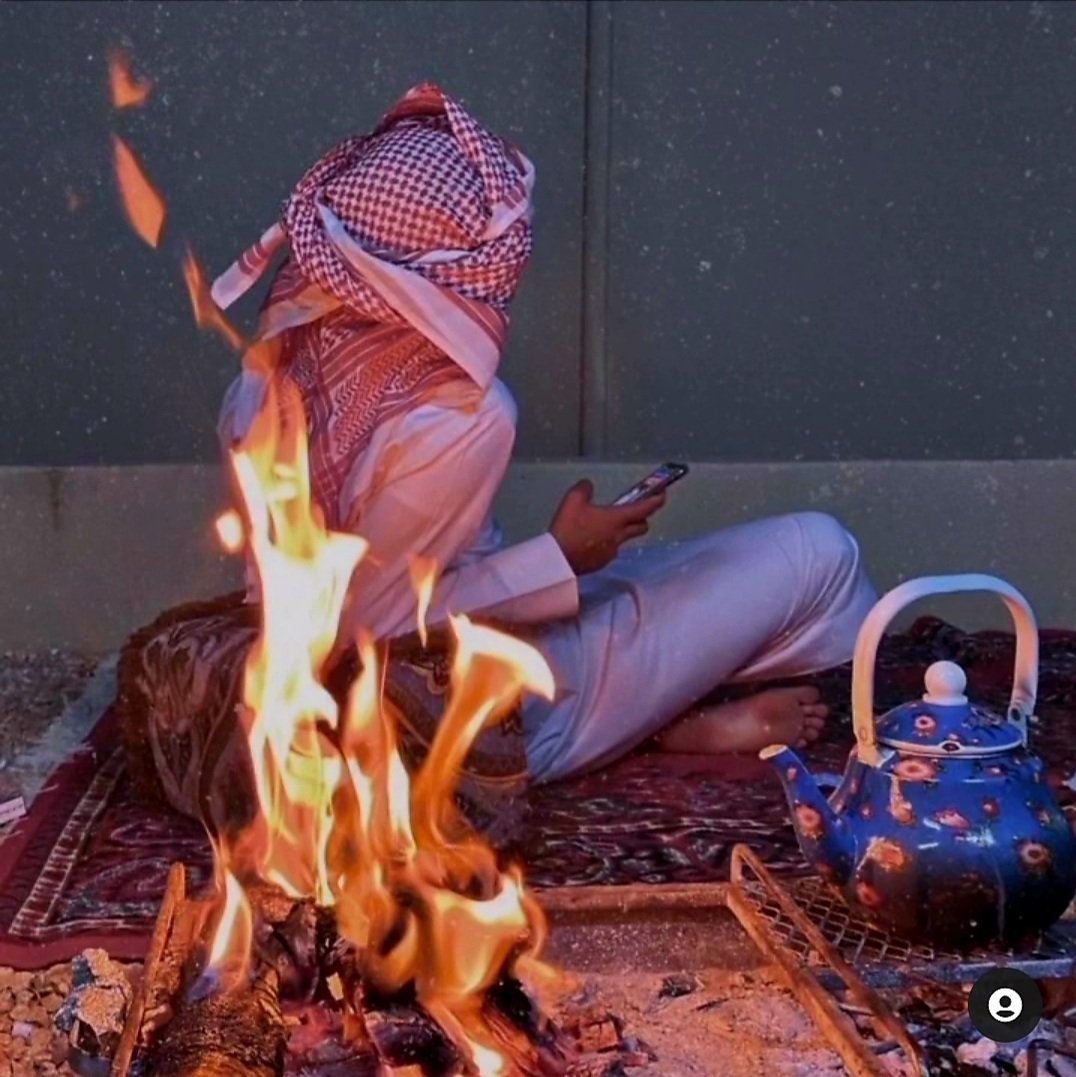 zai87d's tweet image. مايــرزع داخــل النفـــس 
                      ينبت فيے ملامحنــــا