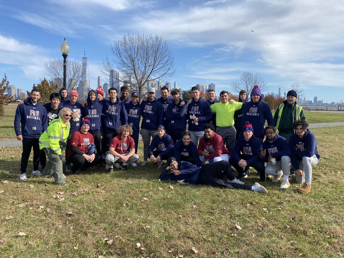 Special thanks to <a href="/JerseyCares/">Jersey Cares</a> for letting our guys come help out at Liberty State Park this morning.  1-0 today.