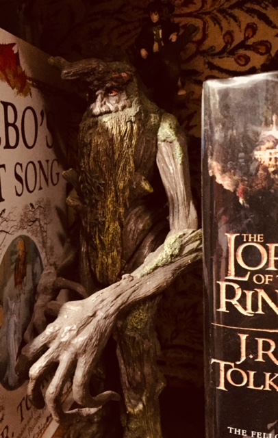 GandalfTheGuide's tweet photo. 'The years lie thicker than the leaves.' ~Treebeard #LotR #Tolkien https://t.co/BXcPz3RIqd