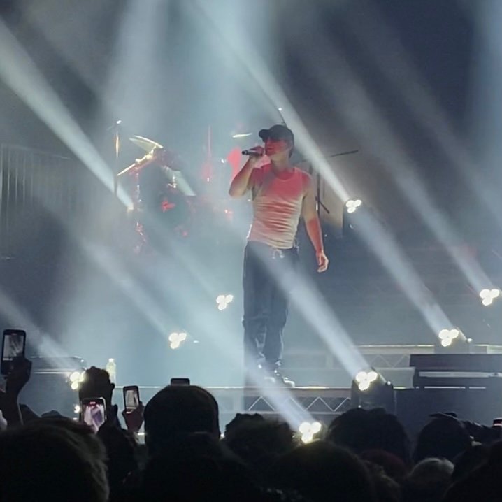 SlayingMantis's tweet photo. Pics of #Joji my sister took the other day at Terminal 5 #jojinyc https://t.co/9StxntWFEZ