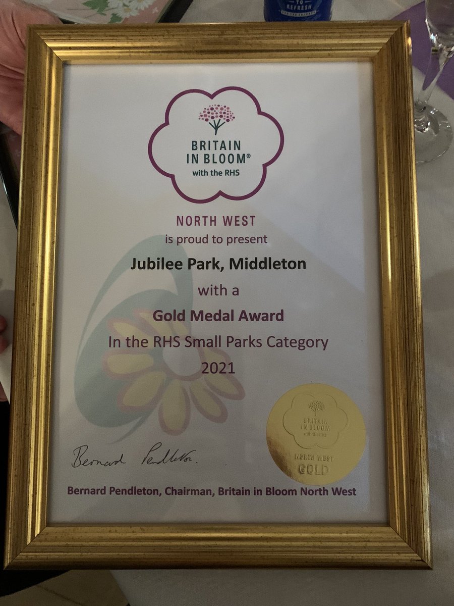 #GoldBaby 👏👍 #BritainInBloom #LoveParks #Community A #BigThanks to @RochdaleCouncil & Especially the #EnviromentalManagementTeam #TeamWork & @BloomMiddleton for putting on a AmazingEvent @nwibofficial1 @nwparksforum @GreenFlagAward @RHSBloom #lovewhereyoulive @KeepBritainTidy