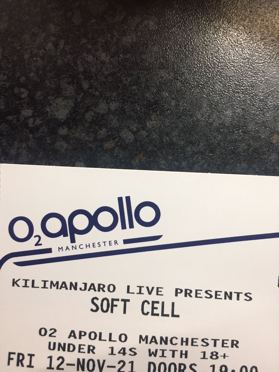 Last night was back to the 80s #softcell #manchesterapollo been recovering after an all nighter #broken