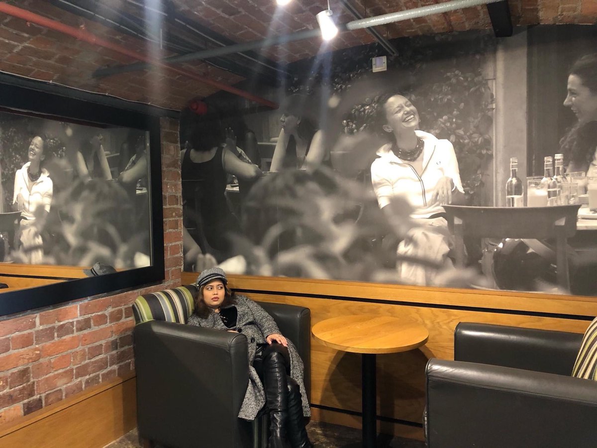 BhabnaAshna's tweet photo. Oh god I am missing London so much #missingvacay #ashnahabibbhabna #London #latenighttwitter https://t.co/7vXNkN7Wiw
