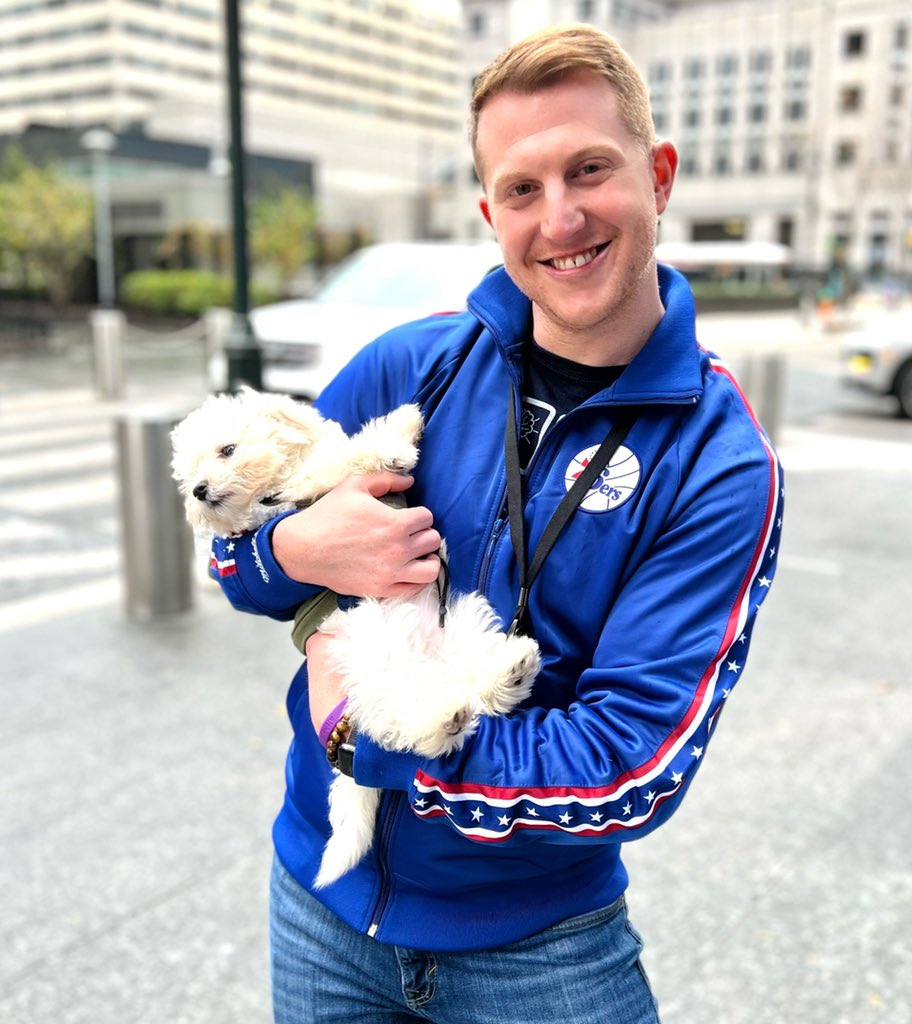 NakanoDenise's tweet photo. It’s not easy pulling @SteveSosnaNBC from his forecast, but everyone even #workhubby can use a quick puppy break.
It’s the Meteorologist and Mochi!
#whocanresist
#MeetingMochi https://t.co/CDlq5s2v44