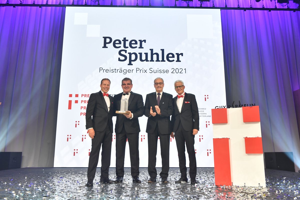 PrixSuisse's tweet photo. Der erste Prix Suisse geht an Peter Spuhler. Einige Impressionen dazu. #prixsuisse

@NZZ, @sonntagszeitung, @Handelszeitung, @tagesanzeiger @ParmelinG https://t.co/gi1iAYbCfc