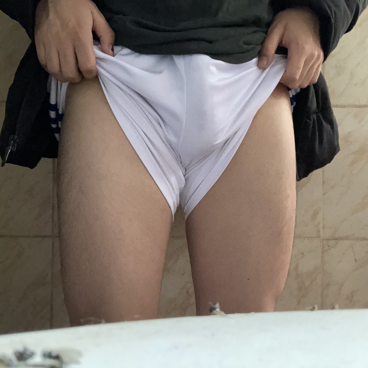 isaac 👾 tweet media