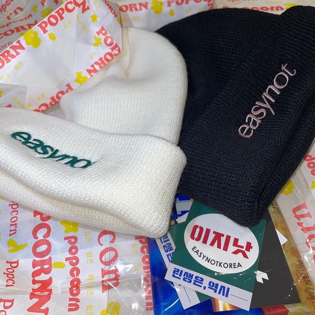 2Zmedia's tweet photo. #2Z x #easynot Beanies
• https://t.co/XmVVYP20E6 https://t.co/QnQPWcVdt8