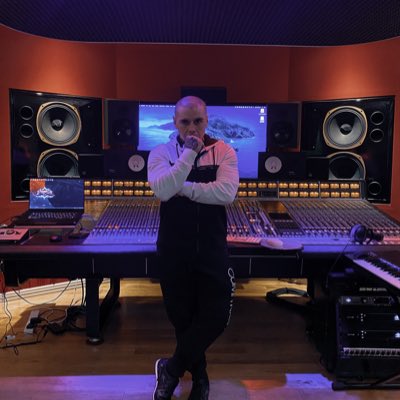 prodbyhostile's tweet photo. #NewProfilePic https://t.co/27vkCwQA9y