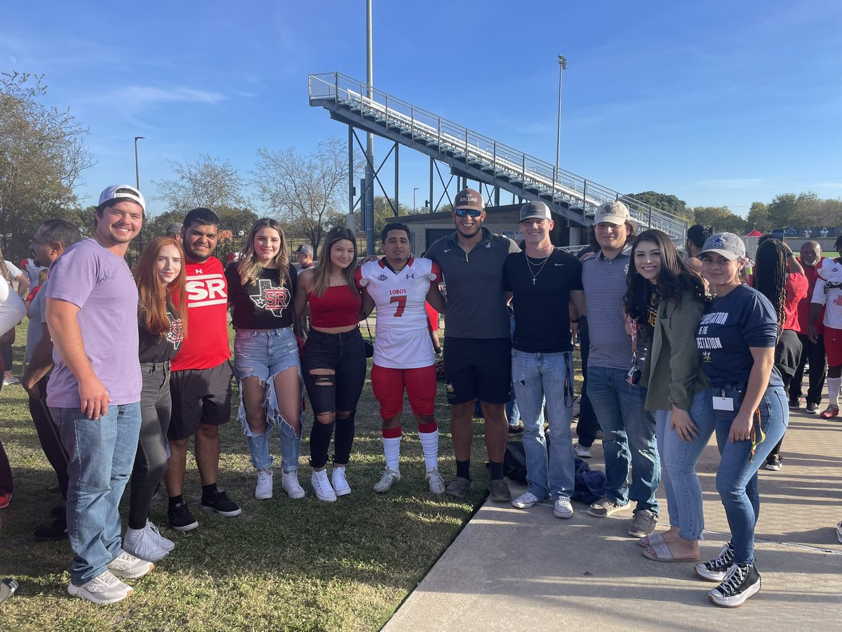 MATrevino_13's tweet photo. Last game of the season! Lyford Bulldogs in the house! Class of 21’ coming in clutch for the support! Lobos vs Pirates #freshmanyear #brandem #bestfanclubever https://t.co/ZpImoLEVOM