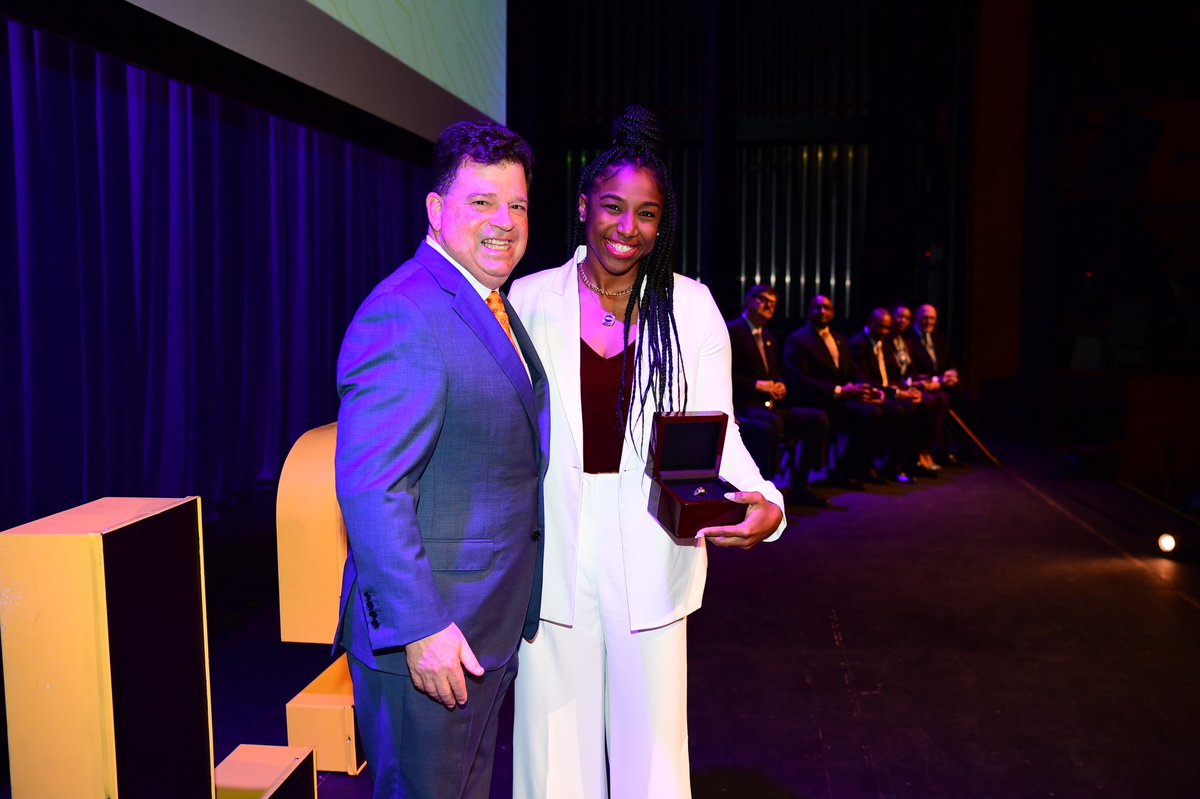 LSUgym's tweet photo. Congratulations to Ashleigh Clare-Kearney Thigpen on her induction into the LSU Athletics HOF on Friday night https://t.co/Xil2VTJy3U
