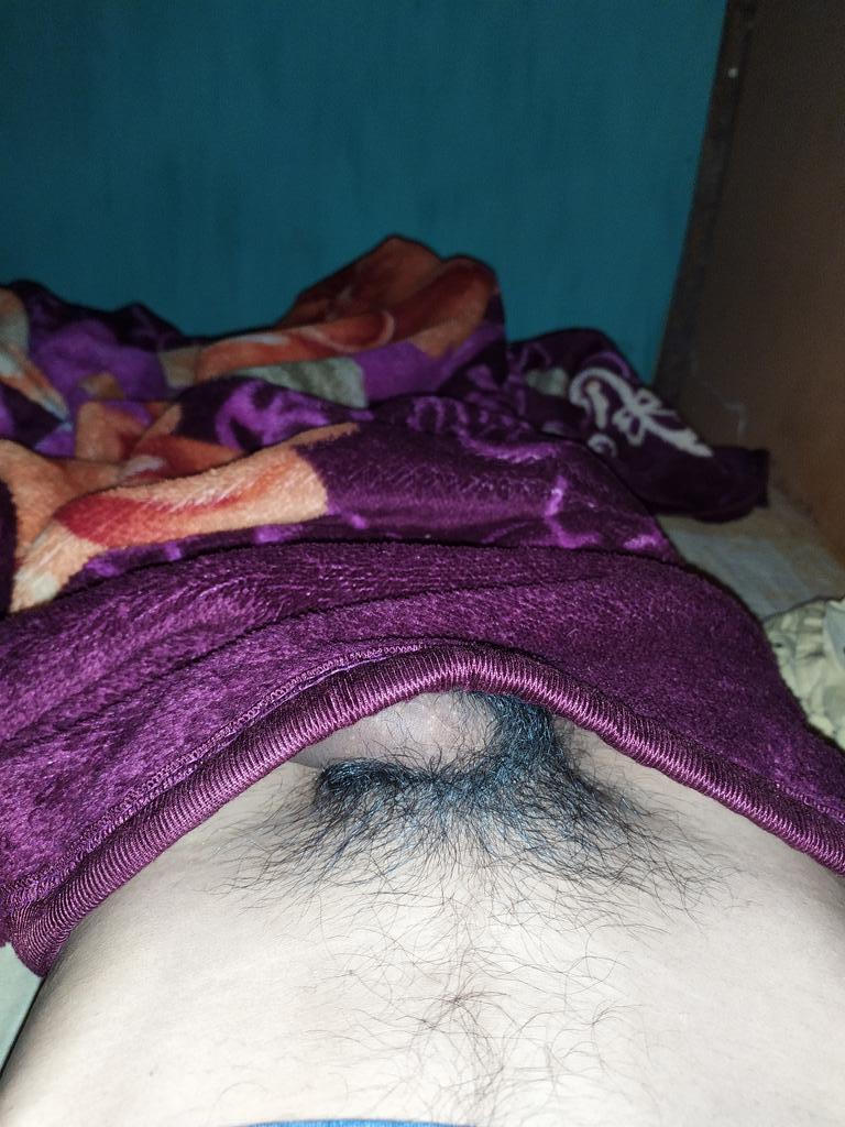 iamamarjit96's tweet photo. Can't sleep 😌
@Gpkteen1999 @Rohit_Thug @secsiipeople @HemuMyself @that_cuteboy1 @Desiteenbot @Junglegstring3 @Jordiweek69 @AlphaBoy_xxx @CocksSerpentine @HunksIndian @DesiHotGuys https://t.co/i0sorUIRl3