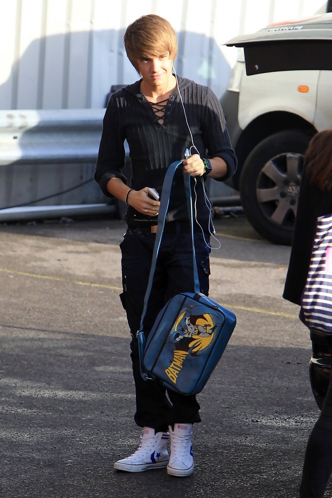 Liam de 2010 con su mochilita de Batman 🥺❤️