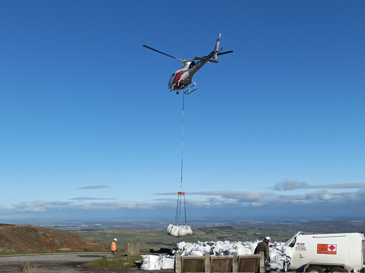 TunneyAmber's tweet photo. Working with @moorsforfuture to take heather brash and spread it over the bare peat found across the moors in Holme Valley. This will protect the peat from frost over the winter and will germinate and grow over the next growing season 😍 
What a day! https://t.co/cbl9C5jLfK