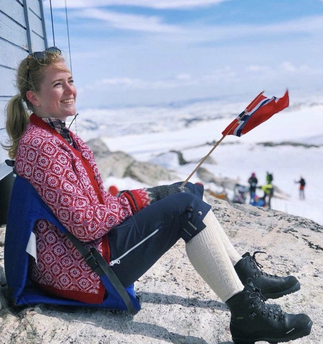 Norveç yeni Adalet Bakanı..! Emilie Enger Mehl..! Yaş 28 ! Kayak da yapıyor arsız !