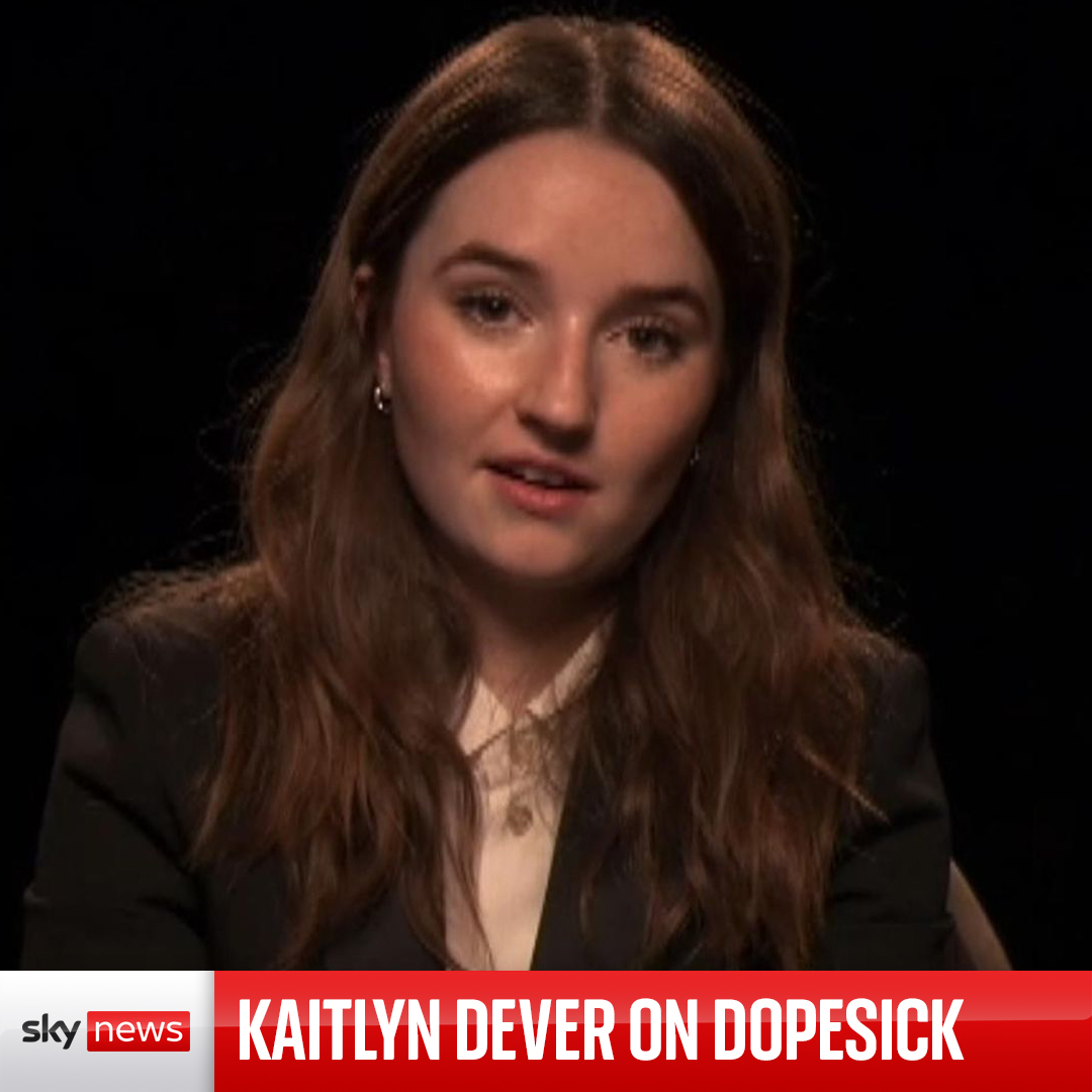 kaitlyn dever baby blue song