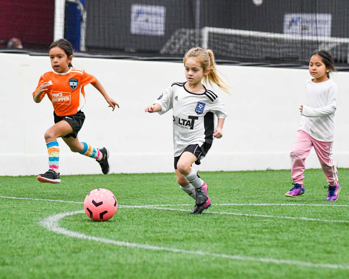 sportingkcyouth's tweet photo. After a short offseason, Sporting Rec. League is back! We're indoors at Homefield – Olathe for the Winter. ☃️

You can register for our Winter 2 session at https://t.co/ddE6eOWHG3.

#SportingKC | @skcrecleague https://t.co/WdZywbCFgl