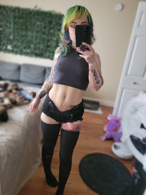 GTA hooker vibes immaculate https://t.co/tdLchdMw86