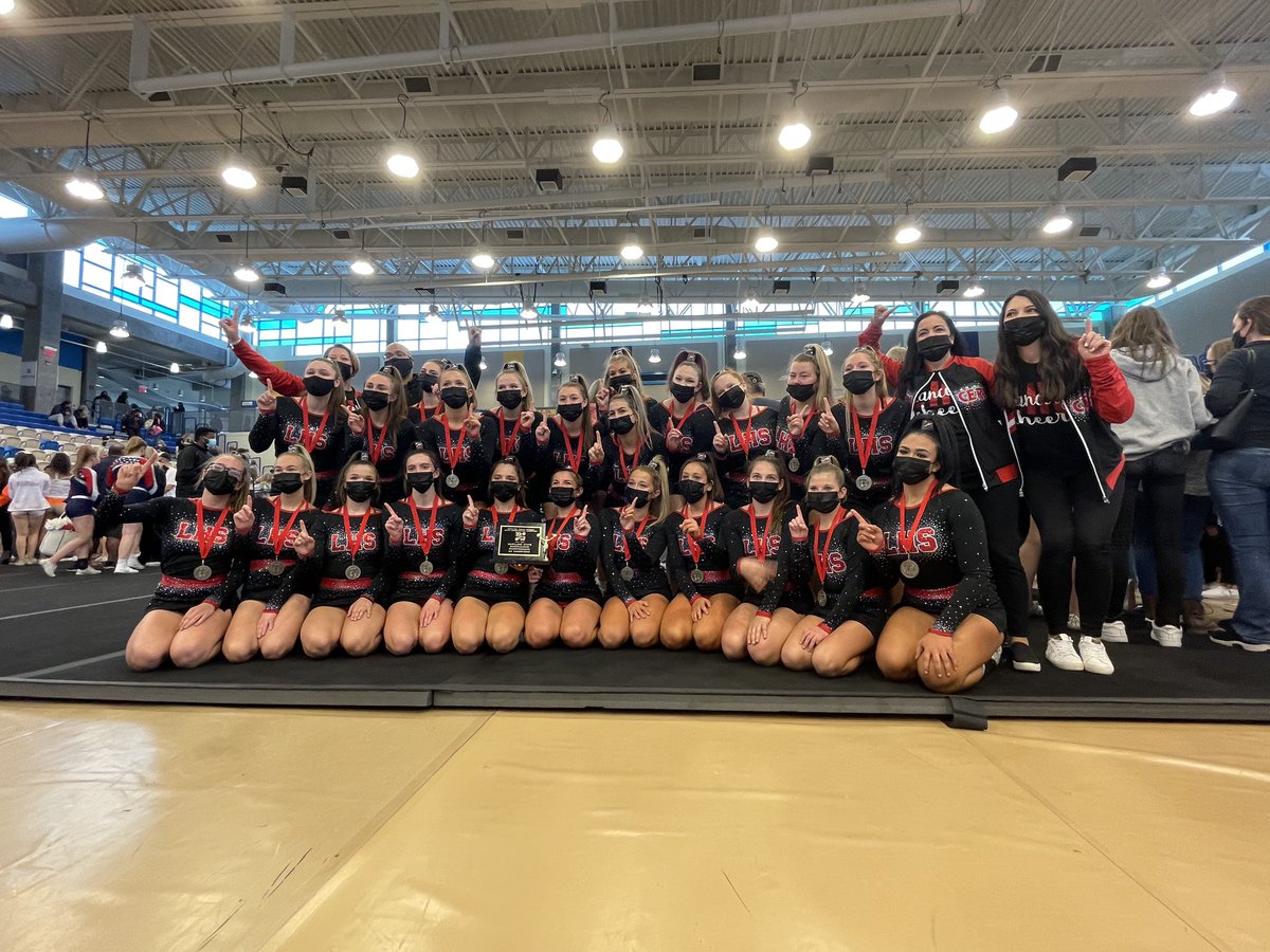 TheLHSTribe's tweet photo. CONGRATS TO OUR VARSITY CHEER FOR WINNING STATES!!! https://t.co/L1rT0VwZb0