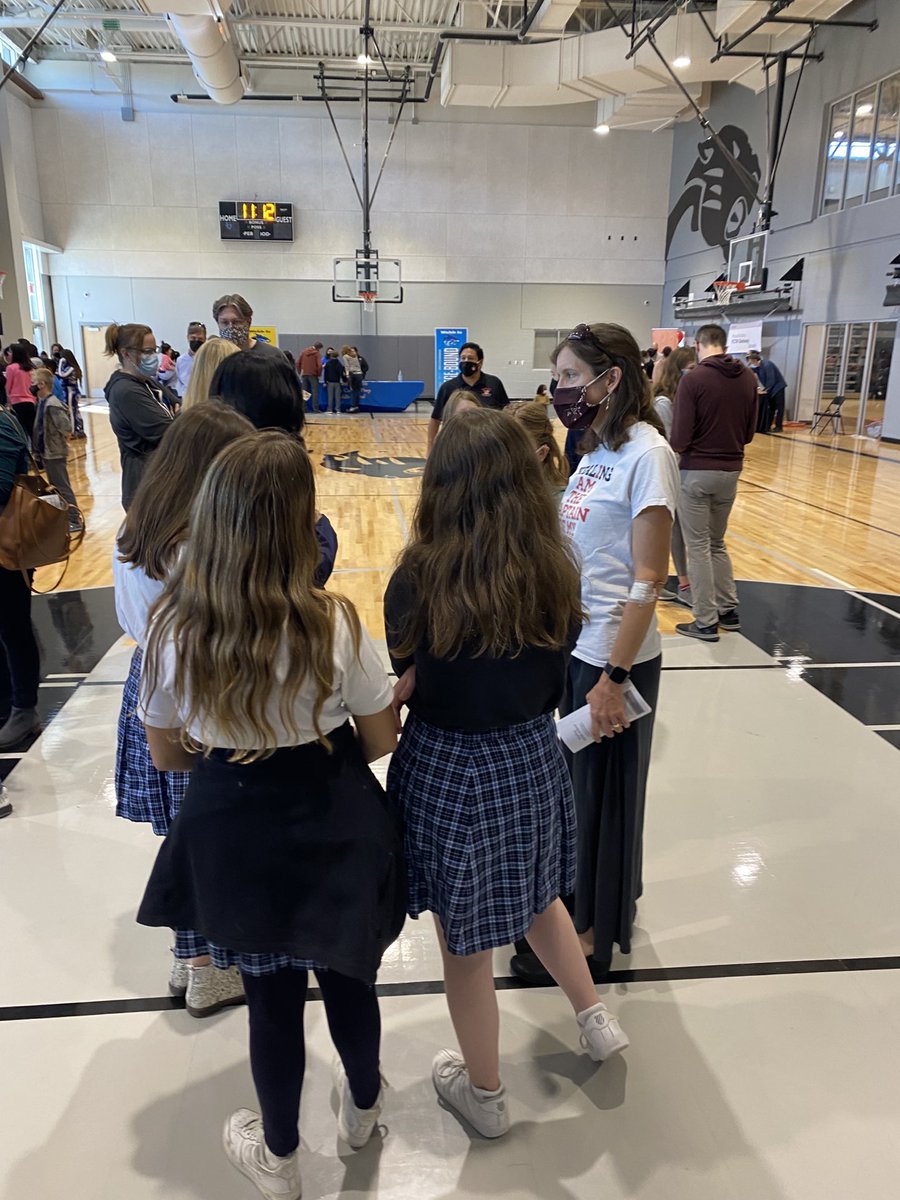 AnnRichardsStar's tweet photo. Who does the work at the Ann Richards School? The girls do the work. #leaders #StarSmart #aisdProud https://t.co/yUPzN7AfrP