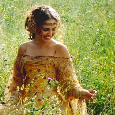 I imagine Darth Vader looking out into space thinking about Padme's beautiful smile and that romantic picnic on Naboo I imagine Darth Vader looking out into space thinking about Padme's beautiful smile and that romantic picnic on Naboo