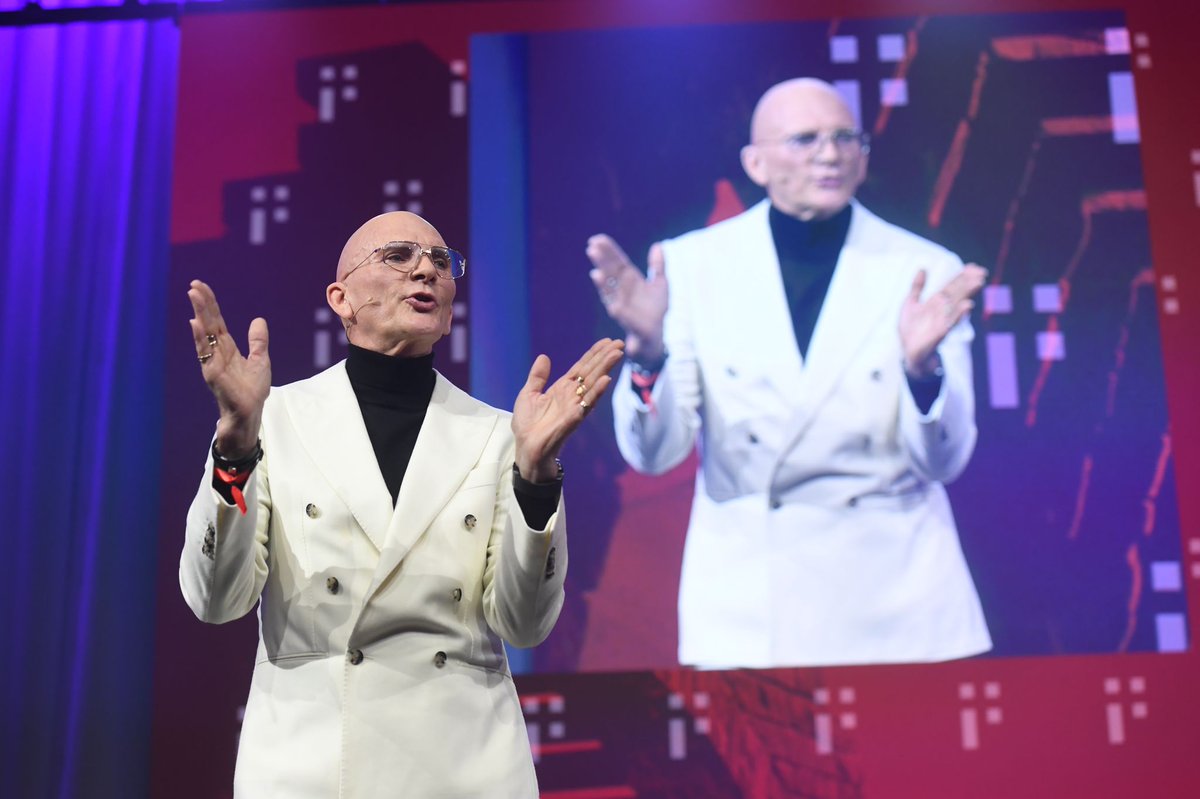 WE PRESENT - THE KEYNOTE SPEAKER
Dr. Kjiell. A. Nordström
Er ist ein renommierter Wissenschaftler, Ökonom, Zukunftsforscher &amp; Bestsellerautor. Er rangiert auf Rang 13 der weltweit fünfzig wichtigsten Management-Denker. Eine sehr inspirierende Persönlichkeit.

<a href="/Handelszeitung/">Handelszeitung</a>