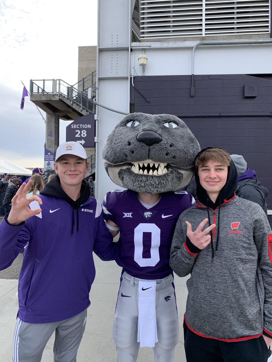Pope_PaulV's tweet photo. #KStateFB https://t.co/lHYjqho00y