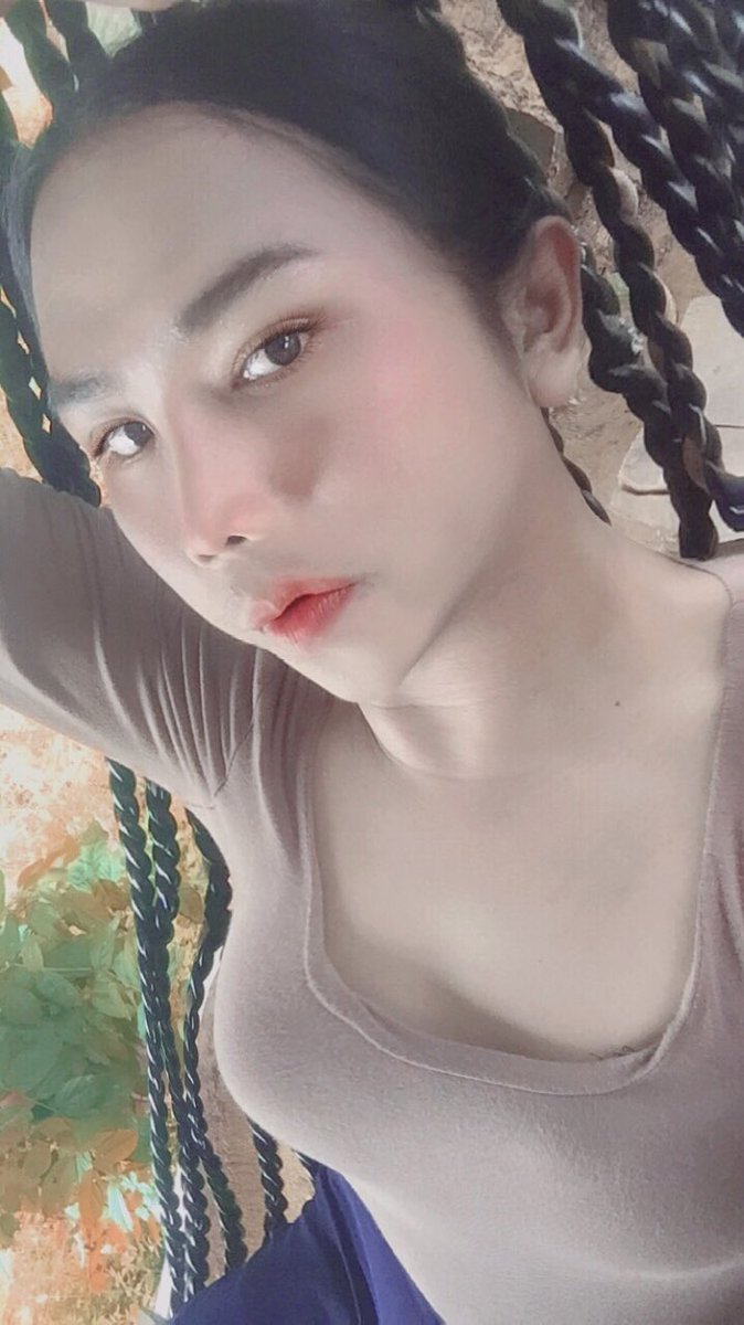 Nut80779599's tweet photo. ใครยังไม่นอนทักมาคุยกันสิค่ะ ชอบแบบไหนก็บอกได้นะค่ะหรือ....😉😉😉 https://t.co/CeXCKa8XDz