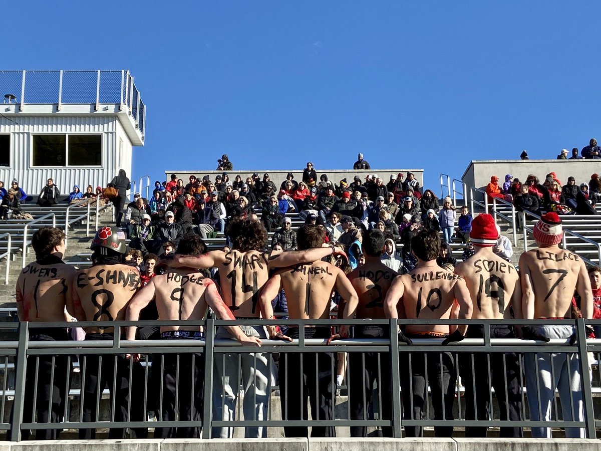 Thanks to the red army for showing up to support our girls! 🙌🏻🐾❤️⚽️<a href="/QOAthletics/">Quince Orchard Athletics</a> <a href="/QOGS/">QO Soccer</a>