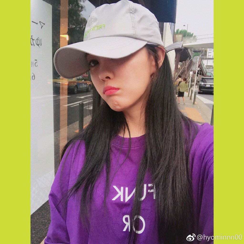 urdearness's tweet photo. Su chavorruca favorita se vino a al #𝐁lack𝐏etals𝐃𝐁, debo decir que #likea𝐌issile𝐁omb y eso no lo puedo negar. Denle mucho cariño a @blackpetalstwt en su debut y así serán felices todos.

네슬리  ·   NESS⭐LY https://t.co/xzl6GyO8kY