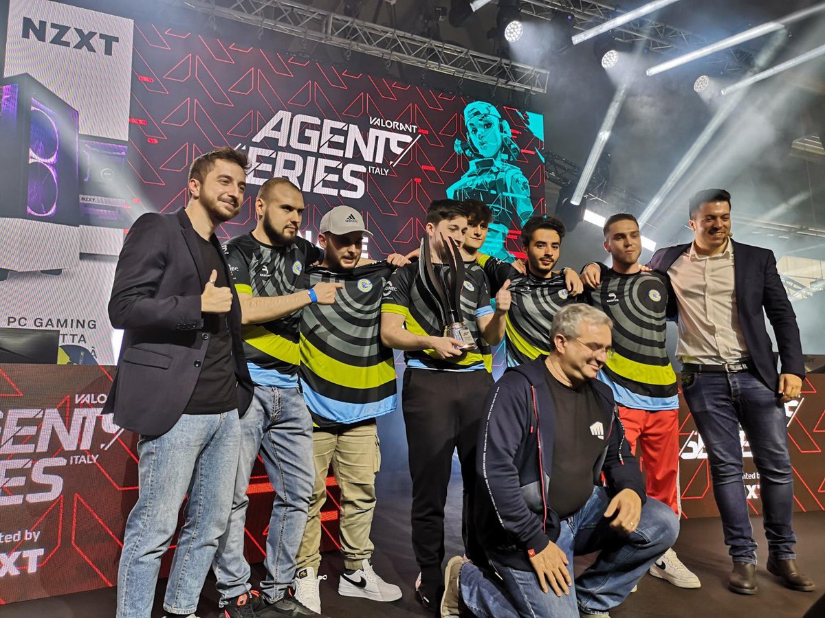 BeathsWorld's tweet image. Congratulations to @Cyber_Esport for winning the @AgentsRangeIT and crowned Italian Valorant Champion 🏆

#valorant #champion #fashionpartner #beathsworld