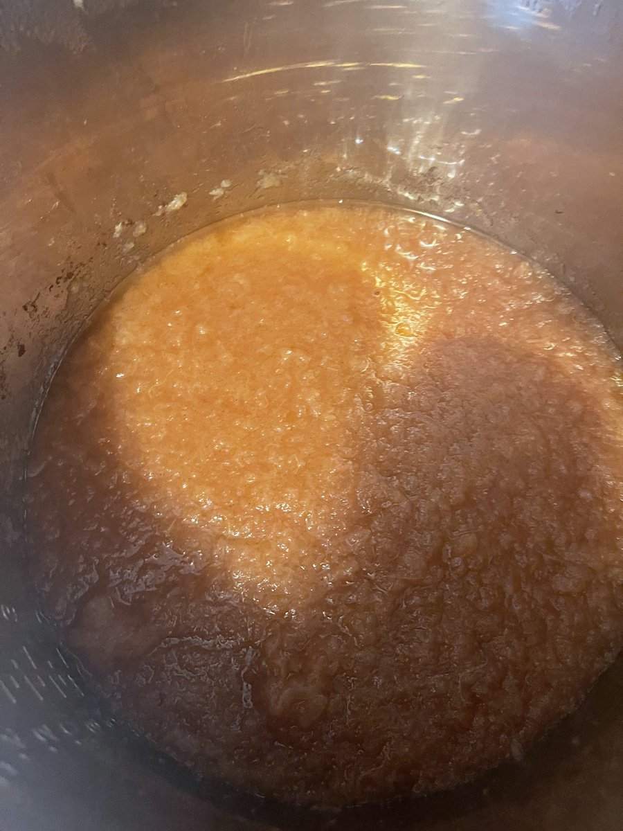 gardenoflighthw's tweet image. My house smells soooo good right now. #HomeMadeApplesauce #NoAddedSugar