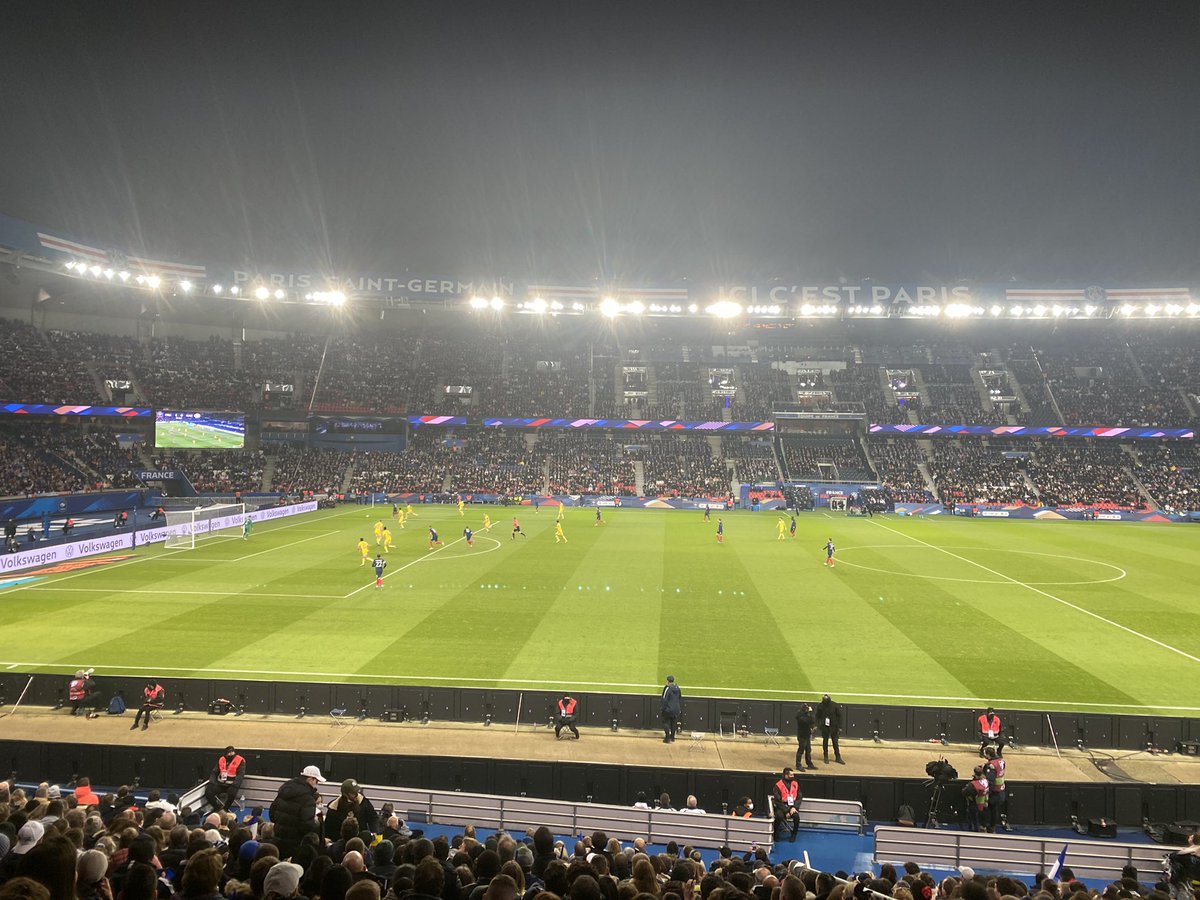 Ryu7z's tweet image. Déjà 2 à 0 pour la France pas content ? Doublé Mbappé!!!! En direct du parc avec @MichOn_csgo #FRAKAZ