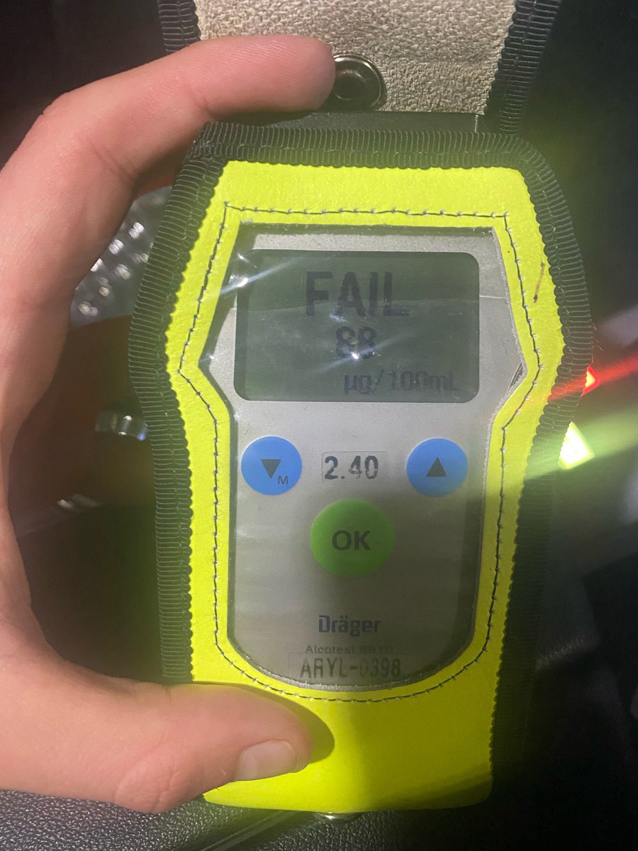 tvprp's tweet photo. #XRT04 - 2.5 hours into shift and a driver has been arrested For drink driving after crashing Into 2 Parked cars. Driver blew 88 at the road side. 

He later blew 79 in custody and will be charged when he is sober 🚗🚓

#TVPRPU #Itsnotworththerisk #Fatal5 #DontDrinkDrive

#P1879 https://t.co/UWzWDY7KXU