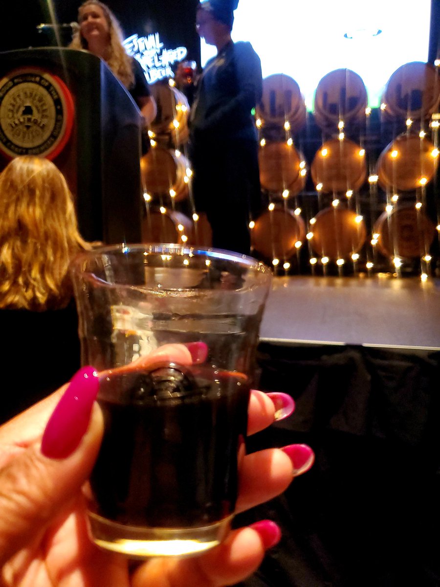 afrobeerchick's tweet photo. Award time #FOBAB21 https://t.co/Jx69eqe1T5