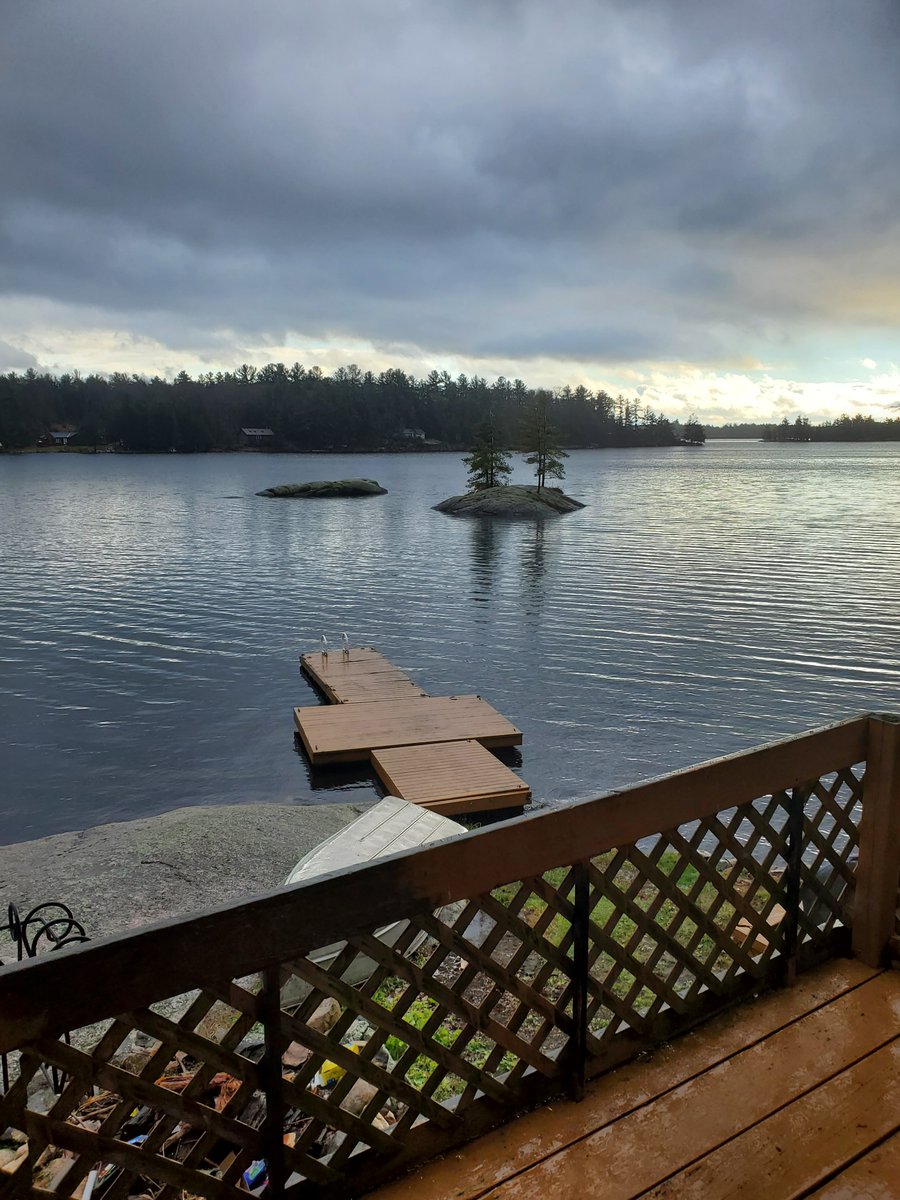 RavensWrr's tweet photo. A rain shower this afternoon and its now clearing what a beautiful fall day enjoy the view https://t.co/K0sfzWyGRI