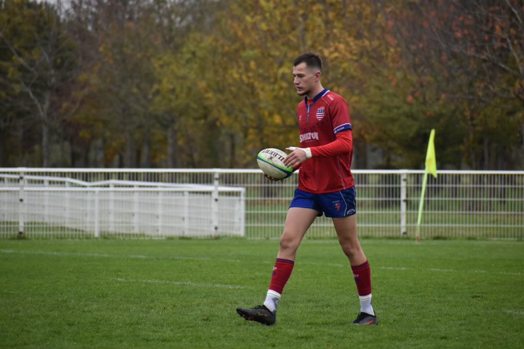 AsbhAssociation's tweet photo. Les espoirs s’imposent avec le bonus face à Albi 9/26 🔴🔵 https://t.co/eRbBwSKAia