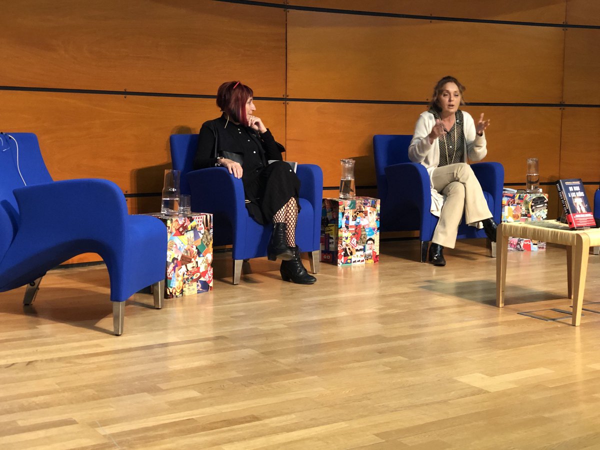 Hoy en el festival Golem. ⁦<a href="/elia_barcelo/">Elia Barceló</a>⁩ Barceló presentado el libro de ⁦@MonicaRouanet⁩⁦@Sandradeoyague conversando con Elia y sus dos ultimas novelas. Finalizamos el día con la entrega del Golem 2021 para ⁦<a href="/elia_barcelo/">Elia Barceló</a>⁩ 👏👏👏