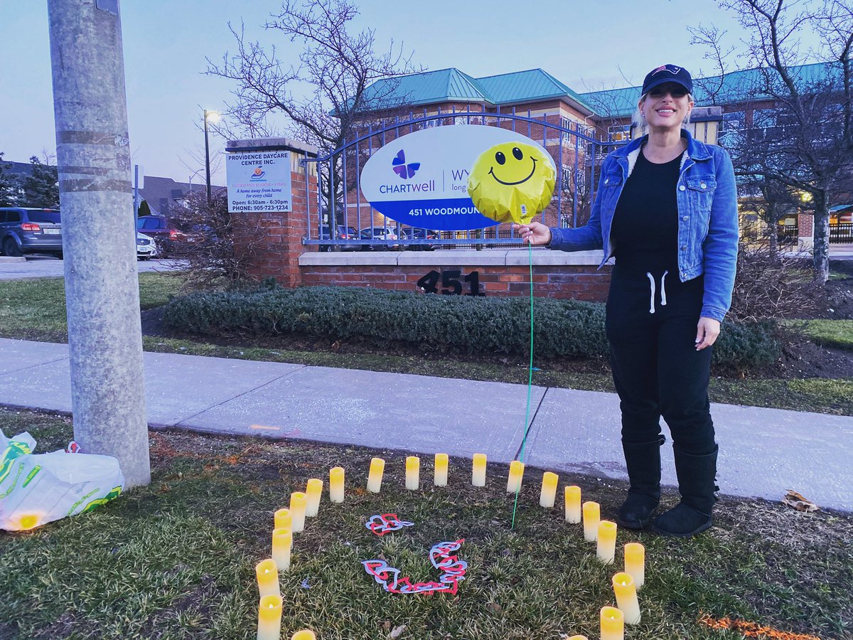 THESONNYVEGA's tweet photo. Doing work, raising awareness and showing Kindness w @TAYSTEVENS
#NATIONALKINDNESSDAY #WORLDKIDNESSDAY #SHARETHELOVE #SHOWTHEM #LOVE #PEACE #UNDERSTANDING #CHARITY #HELP #NONPROFIT #BEABOUTTHIS ♥️ https://t.co/2pccFp2WoJ